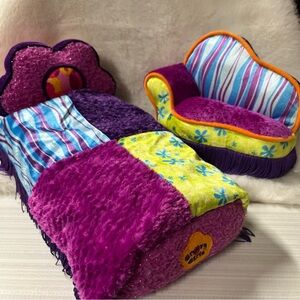 Groovy Girls Sleeping Bed And Manhattan Toys Groovy Girls Plush Retro Lounge